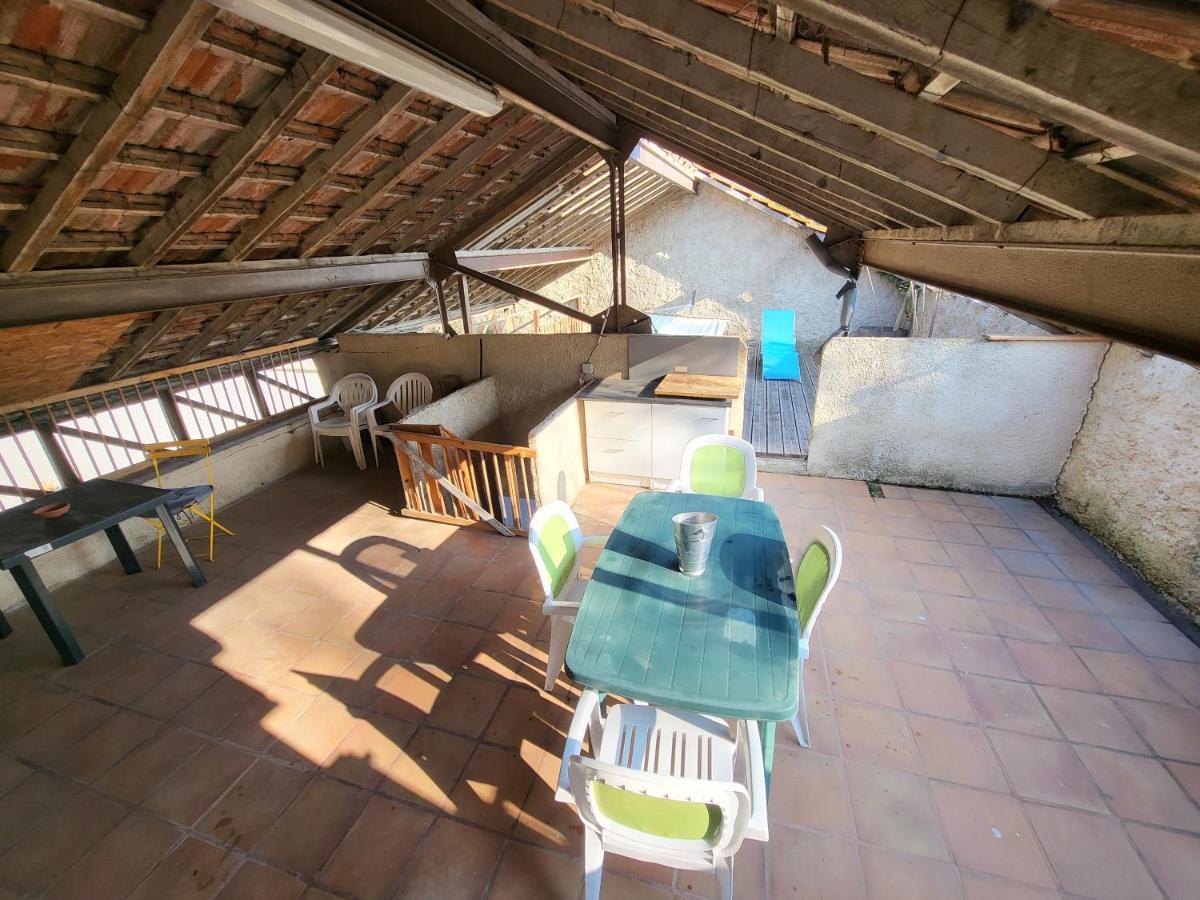 Maison 3 Chambres Avec Piscine Couverte Lespignan Ngoại thất bức ảnh